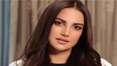 تزوجت من مصري ثري وكادت ان تحبس بسببه معلومات عن الفنانة درة زروق