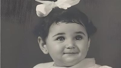هذه الطفله أصبحت  أشهر فنانه مصريه وكانت من اجمل فنانات جيلها وطلعت شائعات  انها تزوجت من رئيس